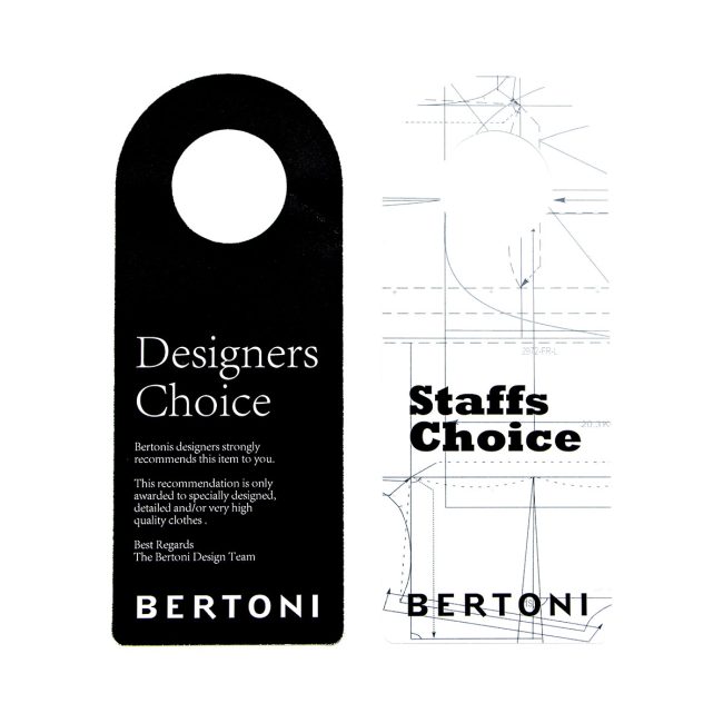 Portfolio med skilte for Bertoni af freelance marketingkonsulent og freelance marketing konsulent i Randers Marketingsnedkeren